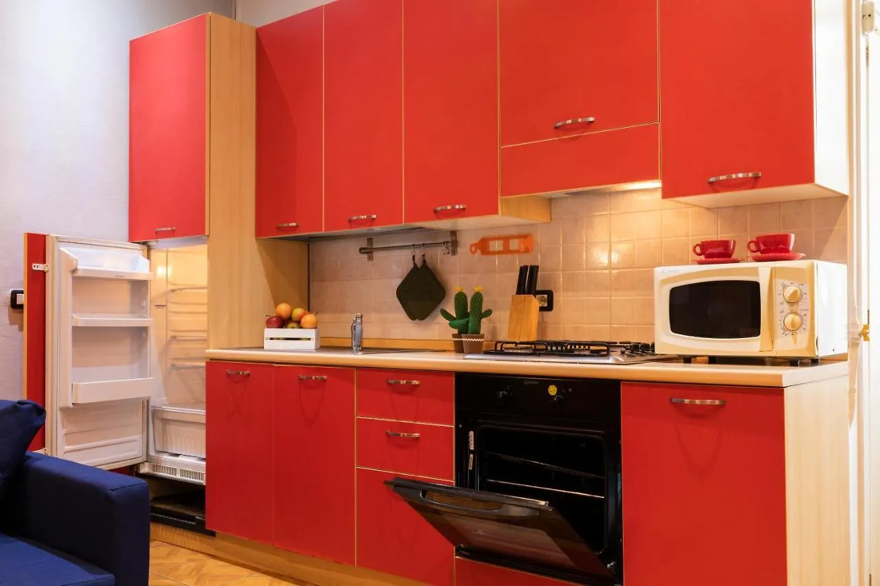 Apartment Colorful Porta Romana Milan