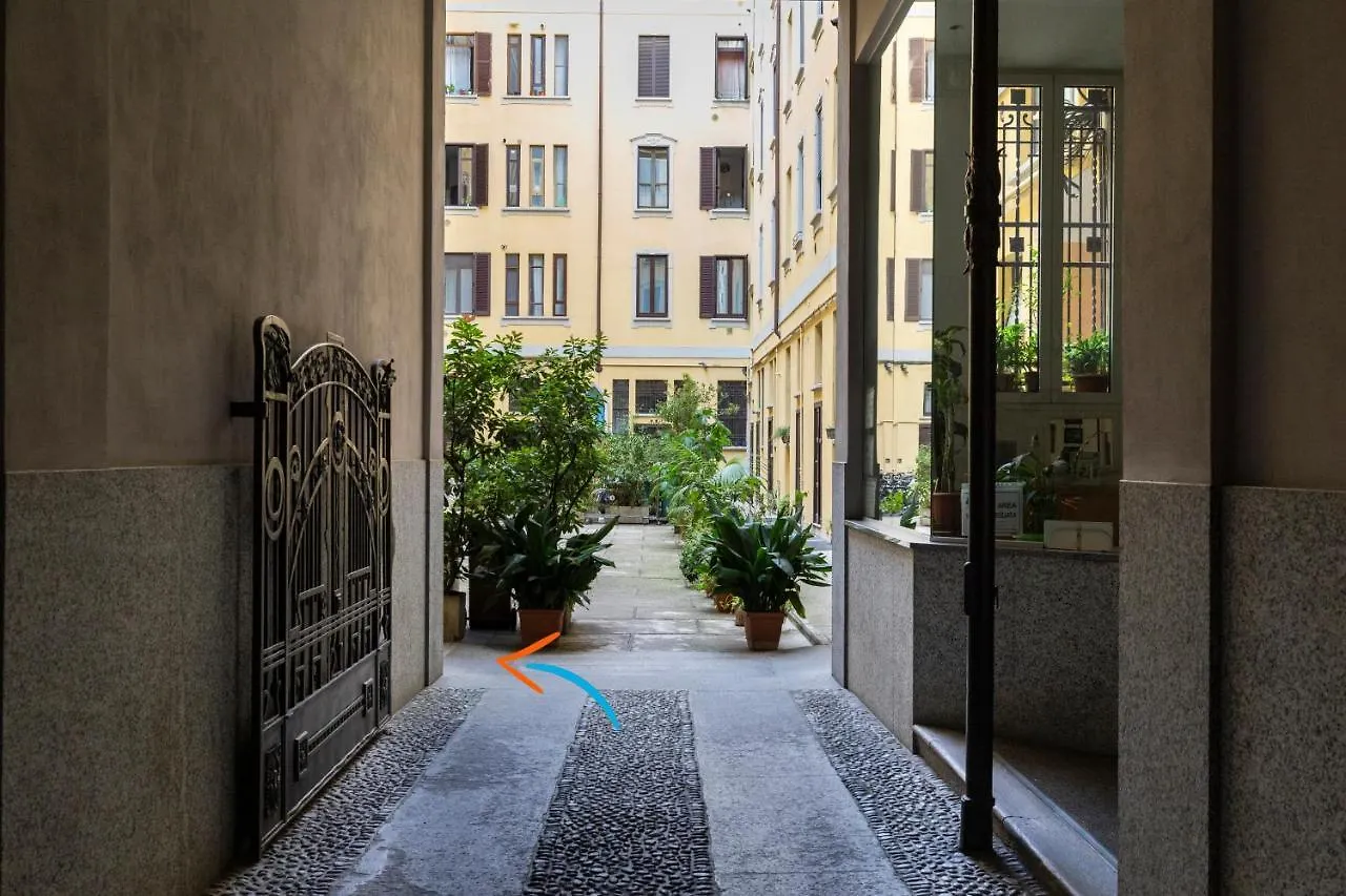 Apartment Colorful Porta Romana Milan